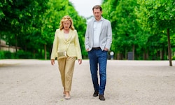 Ein Interview im Grünen: Ex-Kanzler Sebastian Kurz und Conny Bischofberger im Schönbrunner ...