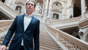 Freispruch für Sebastian Kurz im Justizpalast. Das Verfahren dauerte außergewöhnlich lange und kostete entsprechend. (Bild: APA/GEORG HOCHMUTH)