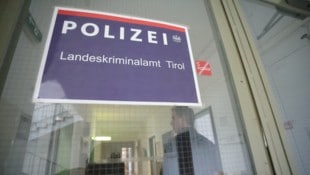 Die Tiroler Polizei ermittelt in einem krassen Betrugsfall. 