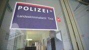 Die Tiroler Polizei ermittelt in einem krassen Betrugsfall. 