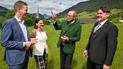 Kahn, Runggaldier, Forum-Präsident Karas und Lochmann (v. li.) stimmen sich laufend ab.