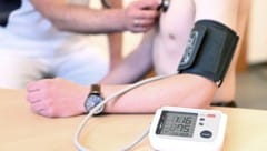 Der regelmäßige Gang zum Arzt wird für Männer immer wichtiger, kann Leben retten.