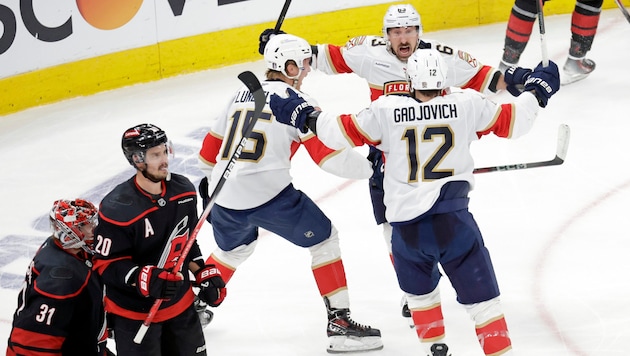 Die Florida Panthers setzten sich gegen die Carolina Hurricanes durch.