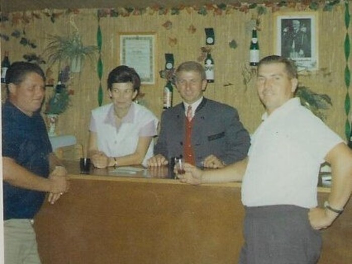 Gemeinsam mit Ehefrau Herta beim Großheurigen 1967.