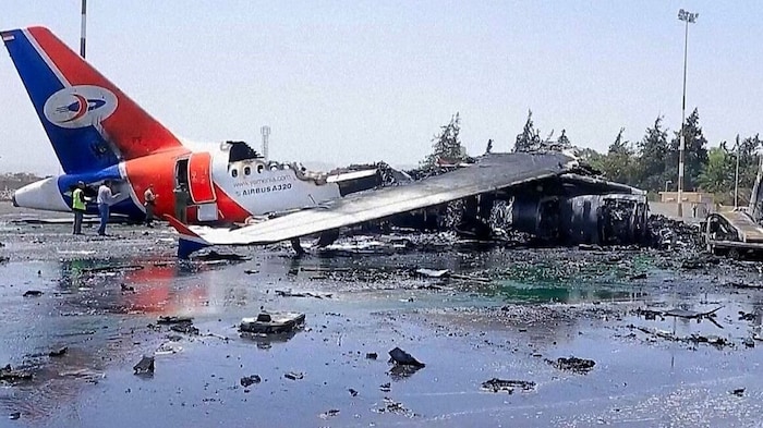 Letztes Flugzeug zerstört: Israel beschießt Flughafen im Jemen