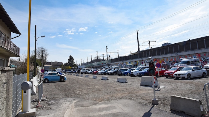 So sah der Parkplatz aus, bevor er gebührenpflichtig wurde.