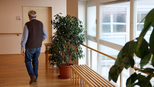Letzte-Hilfe-Kurse bereiten vor allem Angehörige auf den Umgang mit dem Sterben vor (Symbolfoto)