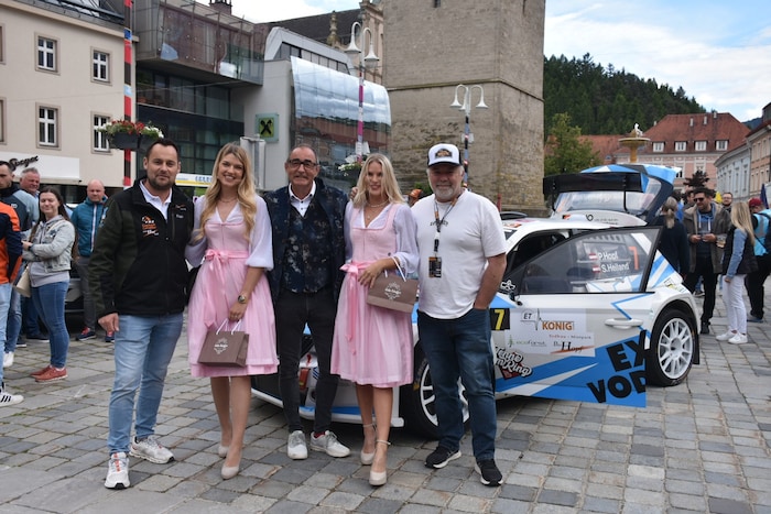 Peter Hopf (li.) und Willi Stengg (re.) begrüßten am Donnerstag die Fans in Judenburg