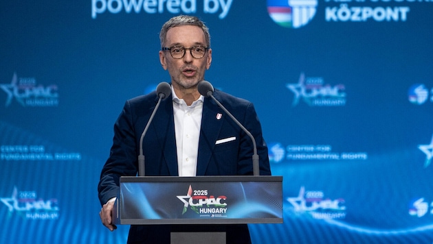 FPÖ-Chef Herbert Kickl während seiner Rede bei der CPAC-Veranstaltung in Budapest