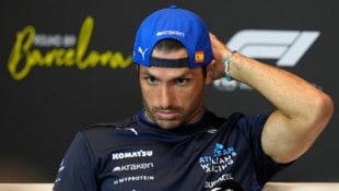 Carlos Sainz verteidigt Lewis Hamilton.