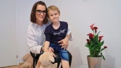 Ein eingespieltes Team: Tanja Oberacher und ihr Sohn Alexander (6). Die beiden wollen über die ...