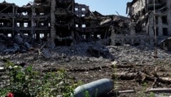 Als Major leitete Zaur Gurzijew die Luftangriffe auf die belagerte ukrainische Stadt Mariupol im ...