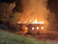 Das Haus stand beim Eintreffen in Vollbrand.