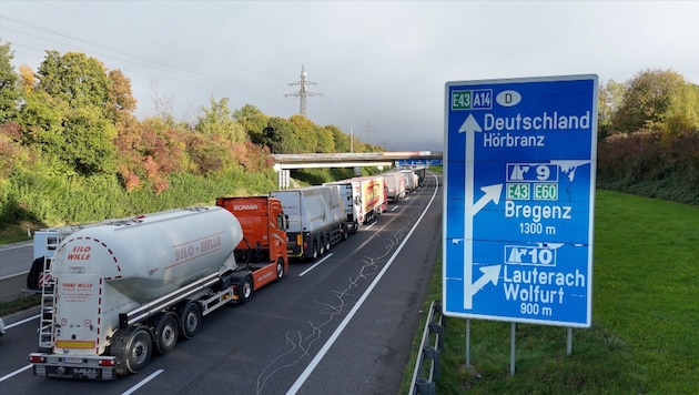 Der Verkehr trägt wesentlich zur Luftverschmutzung bei – seit einigen Jahren machen sich aber ...