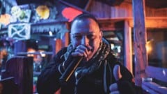 Theodor Eder ist seit mehr als zwei Jahrzehnten als Party-DJ in verschiedenen Lokalen unterwegs. ...