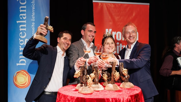 Genuss pur! „Krone“-Geschäftsführer Gerhard Valeskini (re.), Weinkönigin Hannah I., Herbert Oschep und Christian Zechmeister freuen sich auf die Rot-Goldene-Traube-Gala. 