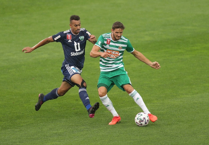 Ajiabde spielte mit dem TSV St. Johann auch gegen Rapid. 