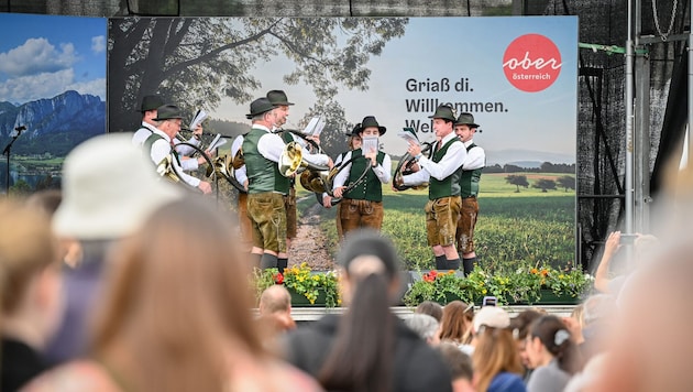 Musik liegt in der Luft – diese Devise gilt auch bei der OÖ Sommerfrische am 30. und 31. Mai am Wiener Heldenplatz.