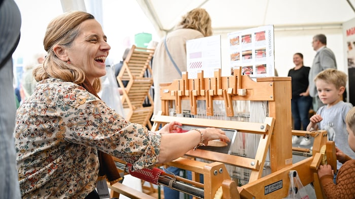 Typisches Handwerk darf unter den vielen Ausstellern nicht fehlen.