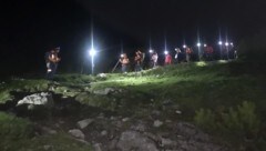 Die Bergretter brachten die Familie sicher zur Hütte.