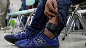 Die Fußfessel ist billiger als Haft. Der elektronische Hausarrest soll wegen der Budgetmisere ...