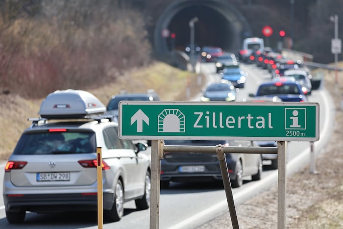 Das Zillertal gehört zu den besonders verkehrsreichen Gegenden. 