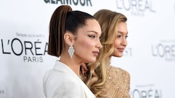 Gigi und Bella Hadid habe eine Halbschwester, von der sie erst vor eineinhalb Jahren erfahren ...