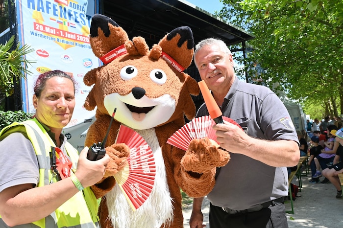 Dank Leon Security fühlt sich Theo Lesefuchs am Hafenfest sicher.