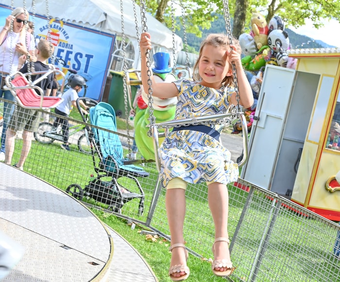 Kinderherzen schlagen im Spieleland höher.