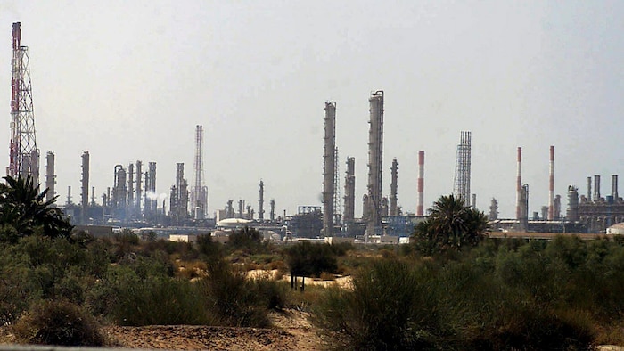 Eine Ölraffinerie in der saudischen Stadt al-Dschubail im Osten des Königreichs