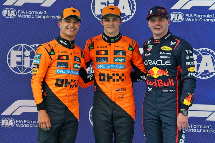 Lando Norris, Oscar Piastri und Max Verstappen (v.l.n.r.)