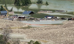 Das verschüttete und überflutete Dorf Blatten in Schweizer Kanton Wallis