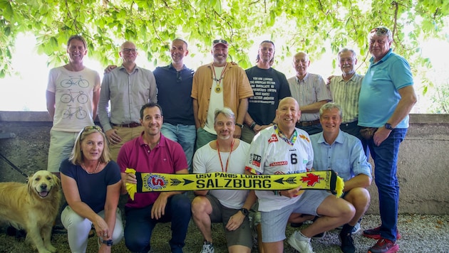 Hatten viel zu erzählen: Svoboda, Moore, Despotovic, Smogawetz, Stapelfeldt, Wiesner, Morocutti, Sernow (hinten v. li.), Weinknecht, Reisenhofer, Wernisch, Anderiasch, Pascariuc (vorne).