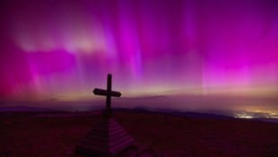 Polarlicht am Hochwechsel in der Steiermark Anfang Jänner (Bild: Philipp Stiegler)