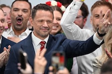 Die Hoffnungen der liberalen Regierung von Donald Tusk sind an einen Sieg von Rafal Trzaskowski (im Bild) geknüpft. (Bild: AFP/SERGEI GAPON)