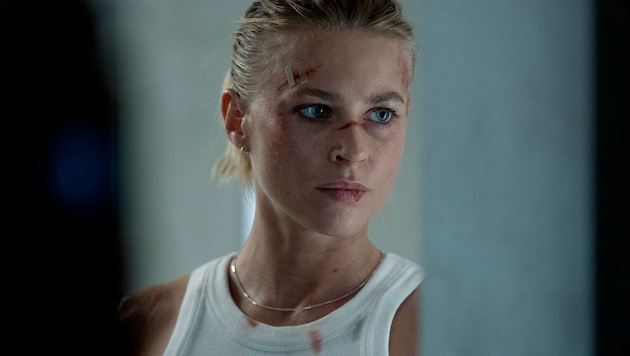 Jeanne Goursaud spielt in „Exterritorial“ die Hauptrolle.