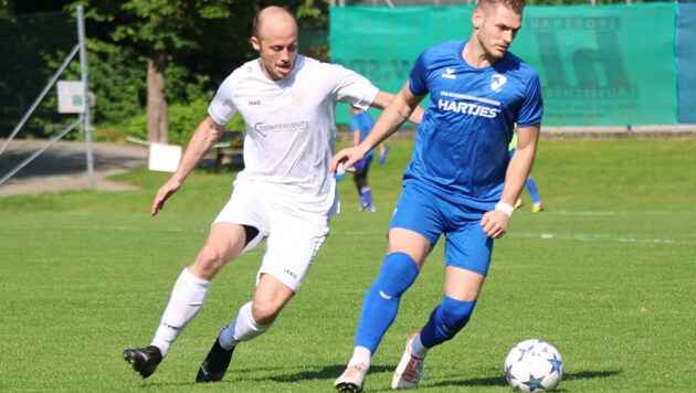 Das Team von Spielertrainer Gabriel Schustereder (l.) besiegte Enzenkirchen mit 2:0