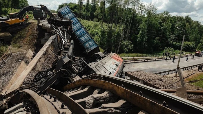 Am Vortag war in der russischen Region Kursk eine Eisenbahnbrücke eingestürzt.