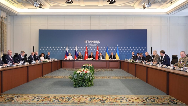 Am Mittwochabend nehmen Vertreterinnen und Vertreter aus Russland und der Ukraine wieder ...
