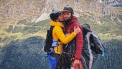 Vor dem Start gibt es für Red Bull Athlet Aaron ein Bussi 