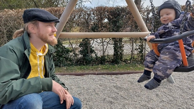 Aljoscha Kasper-Gratt mit Sohn Fridolin