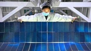 Wie viel Geistertechnik steckt in europäischen Solaranlagen? Experten warnen eindringlich vor der Gefahr.  (Bild: AFP/AFP or licensors)