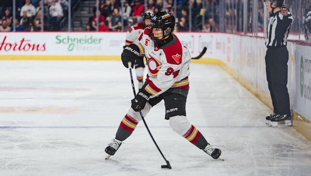 Anna Meixner wird auch kommende Saison für Ottawa stürmen.