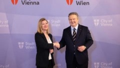 Bürgermeister Michael Ludwig (SPÖ) und Vizebürgermeisterin Bettina Emmerling (Neos) stellen ...