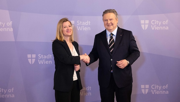 Bürgermeister Michael Ludwig (SPÖ) und Vizebürgermeisterin Bettina Emmerling (Neos) stellen heute ihr 190 Seiten dickes Programm für die kommenden fünf Jahre in Wien vor.
