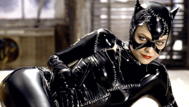 Michelle Pfeiffer hat in ihrer Rolle als „Catwoman“ Danny DeVito beim „Batman“-Dreh den Kopf verdreht. 