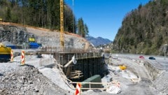Vorarlbergs Budget ist eine Riesenbaustelle – an allen Ecken und Enden muss gespart werden. 