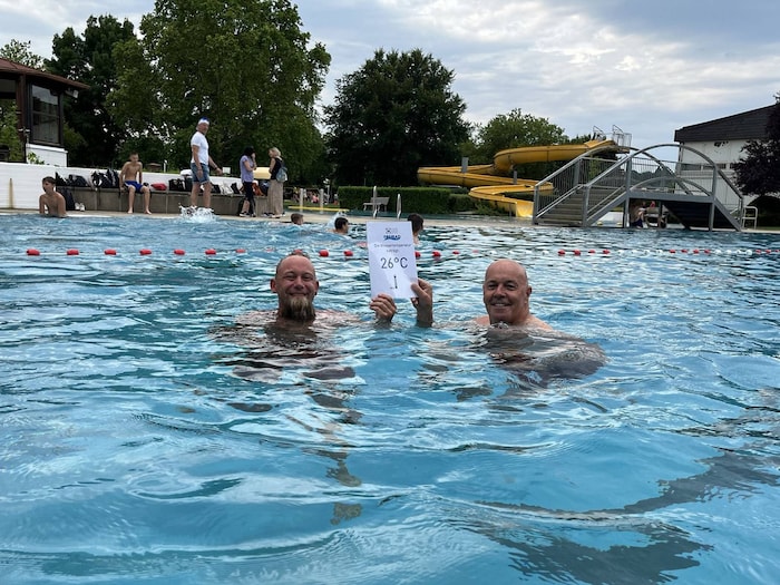 Bei 20 Grad zu schwimmen, macht absolut keinen Spaß, beklagen auch weitere Stammgäste des Oberwarter Freibades und berufen sich auf die von Bürgermeister Georg Rosner im Vorjahr versprochene konstante Wassertemperatur von 26 Grad. 