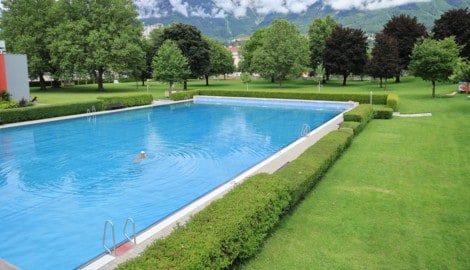 Am Dienstag schaute die „Tiroler Krone“ kurz beim Tivoli in Innsbruck vorbei, wo nur eine Wasserratte im Becken war. (Bild: Birbaumer Christof)