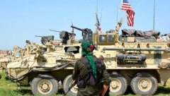 Archivbild aus dem Jahr 2017: Ein kurdischer Kämpfer im Nordosten Syriens in der Nähe von ...